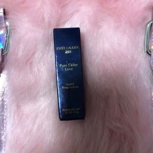 Estée Lauder Pure Color Love lipstick